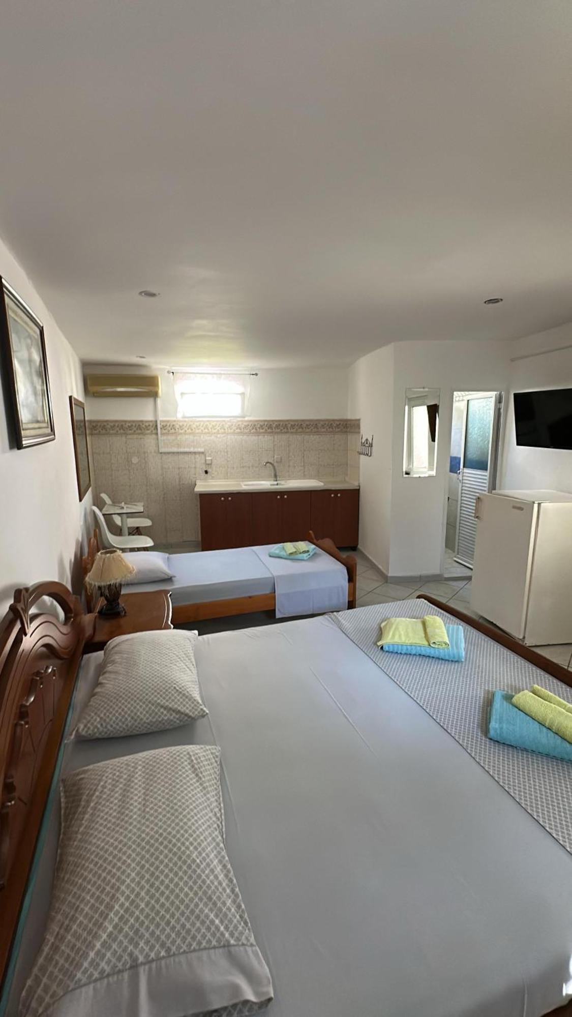 Eni - Mario Apartment Ksamil